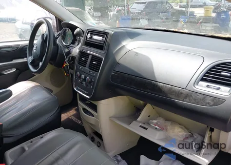 2015 Dodge Grand Caravan Se z USA, uszkodzony, nr VIN 2C4RDGBG7FR667368